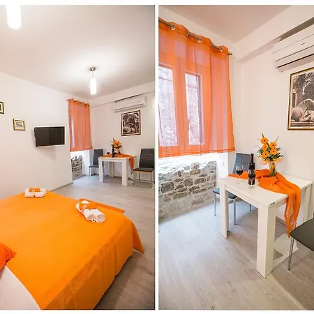 Apartment Old Square